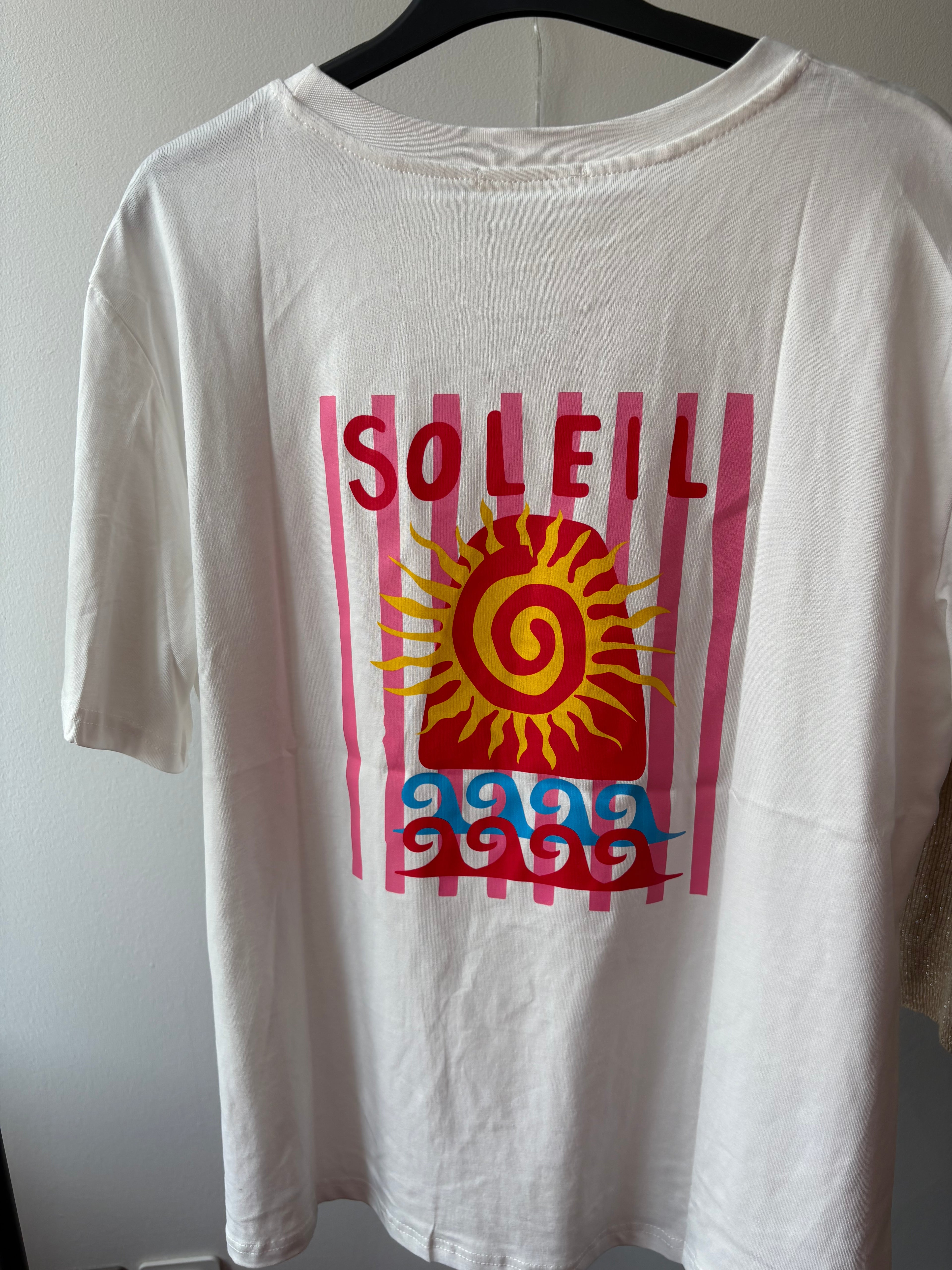 T-shirt “Soleil” – L’esprit de l’été 🌸